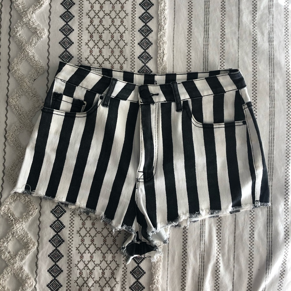 BDG DREE high waist cutoff shorts